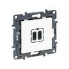 NiloéStep USB töltőaljzat C+C 3000mA/ 5V süllyesztett fehér IP40 LEGRAND